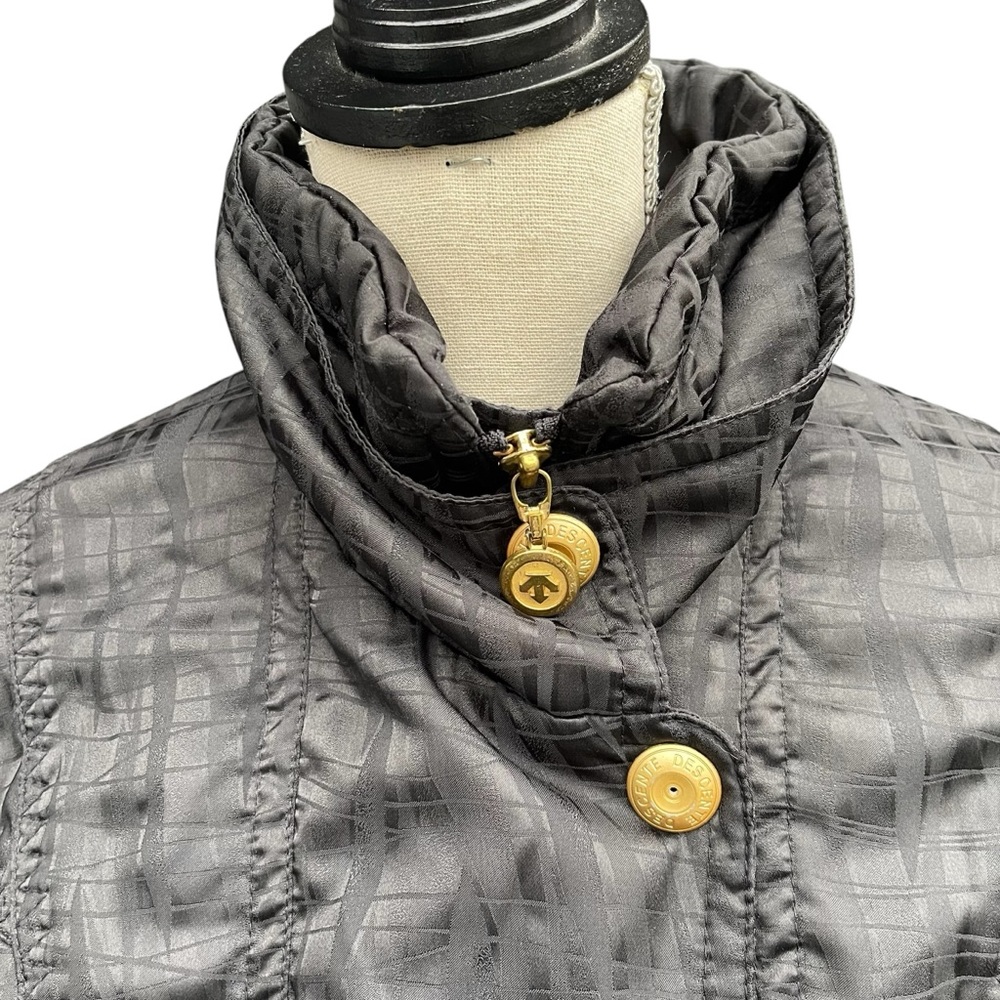 Vintage Descente Black Gold Accents Ski Jacket (S) - Picture 6 of 16